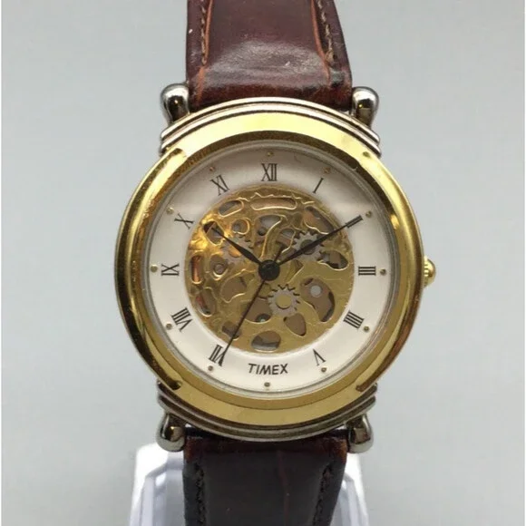 Vintage Timex expedition ladies gold tone black leather watch NEW BATTERY Vintage Ladies Timex Watch with black leather band /new  main image 3